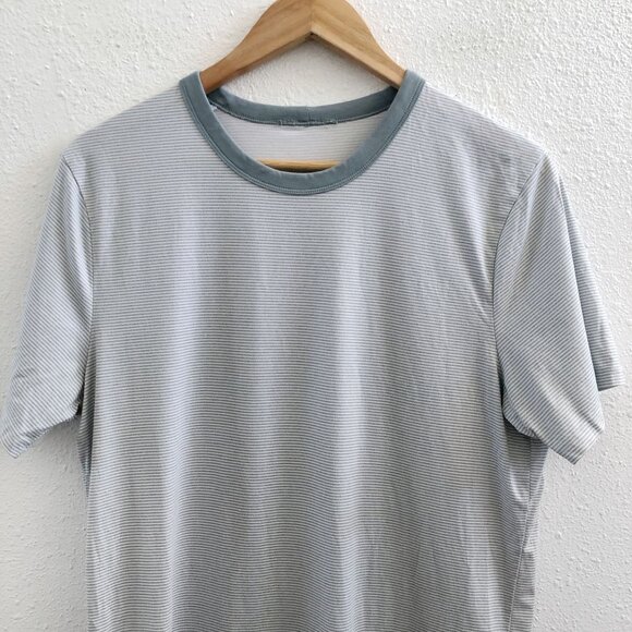 LLULULEMON 5 Year Basic Short Sleeves Tee No Size Tag Check Measurements - Picture 6 of 8
